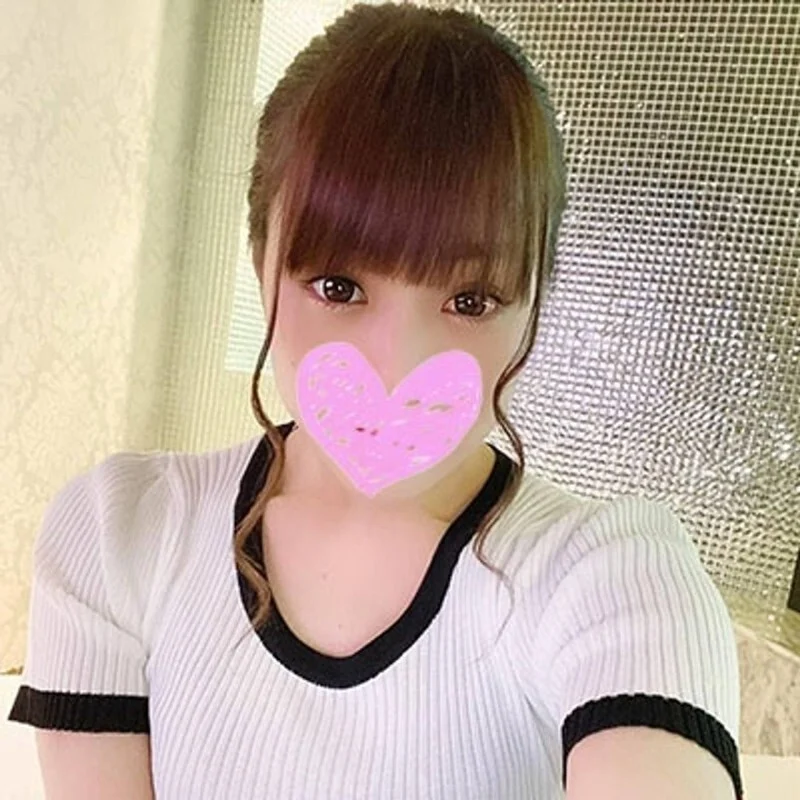 FC2-PPV-4808475 Một cô gái trong sáng và dịu dàng! Một người đẹp siêu dịu dàng sẽ khiến bạn cảm thấy được yêu thương chỉ bằng cách ôm bạn. Tình dục kem POV mãnh liệt!